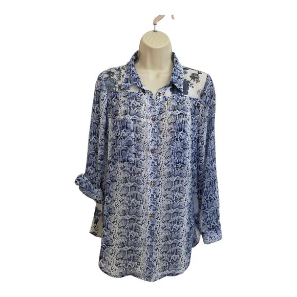 Anthropologie Fig & Flower Blue Boho Floral Blouse Roll Tab Sleeve Button Top PM - Picture 2 of 6